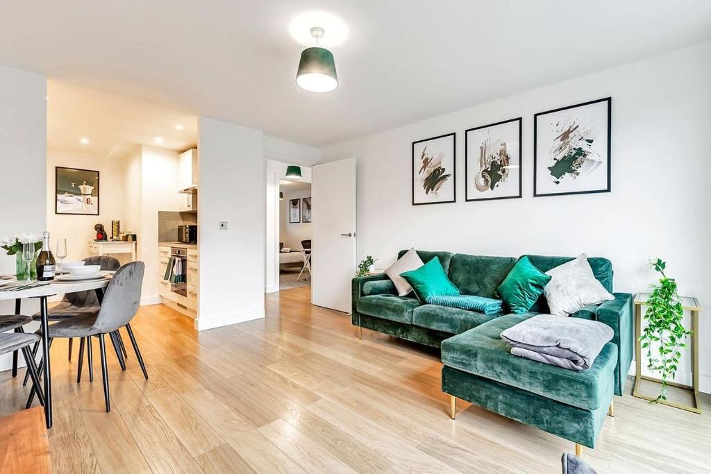 Stylish With Free Parking And Canal Views Appartement *