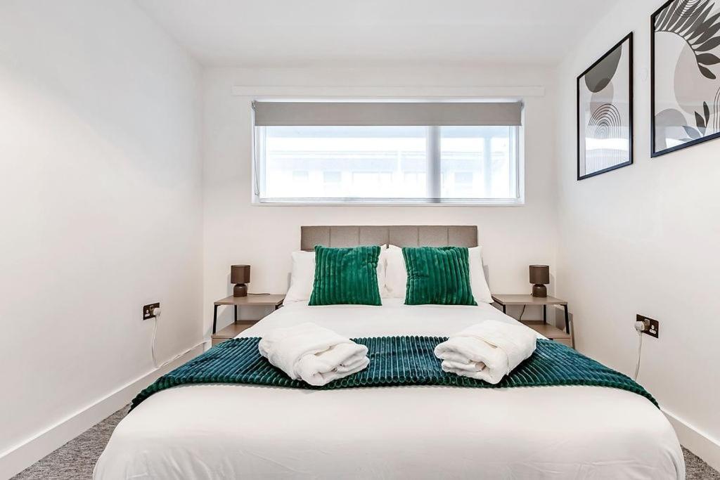 Stylish With Free Parking And Canal Views Appartement