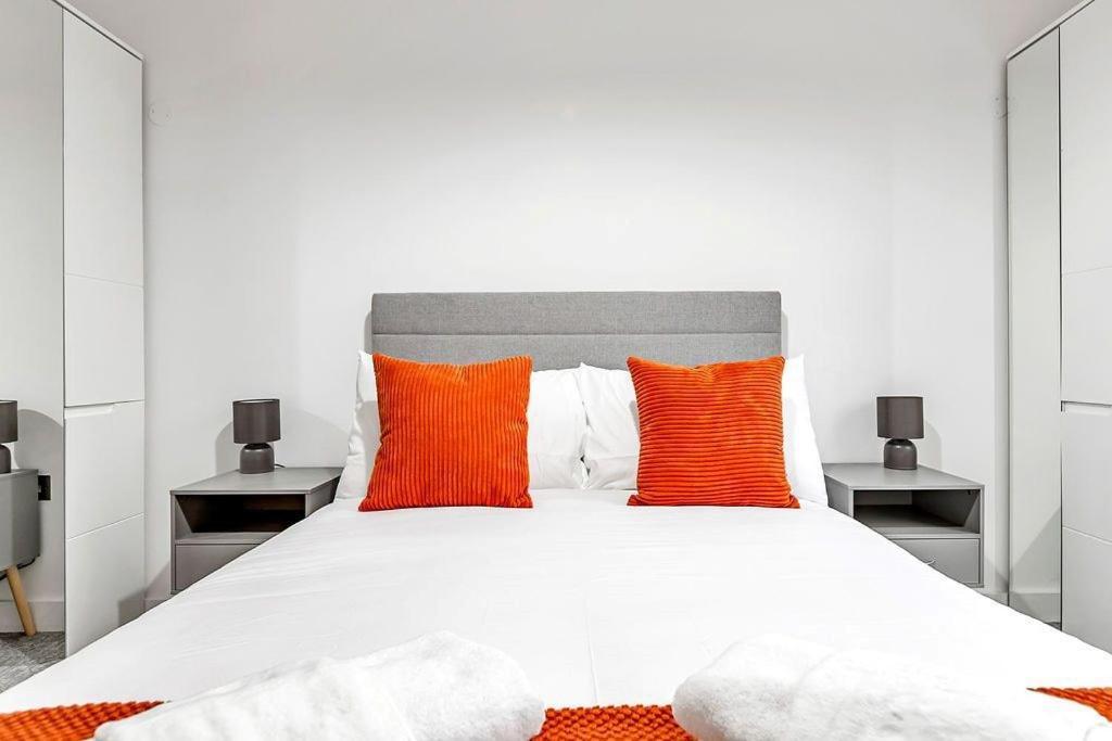 Stylish With Free Parking And Canal Views * Londen